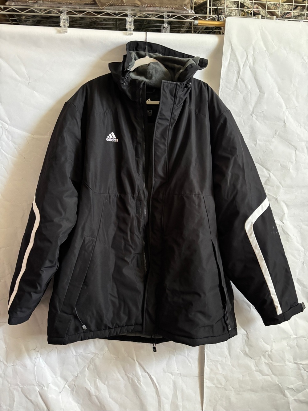 Adidas Climaproof Black Jacket White Sleeve Stripes Fully Lined mens XL